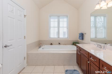 10 Gettysburg Road Southbury CT 06488