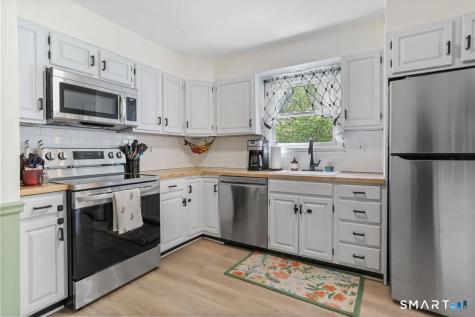 19 Ravenwood Road Norwalk CT 06850