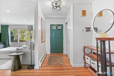 19 Ravenwood Road Norwalk CT 06850