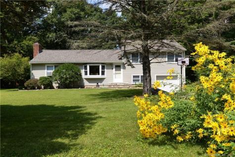 6 Sycamore Drive Newtown CT 06470