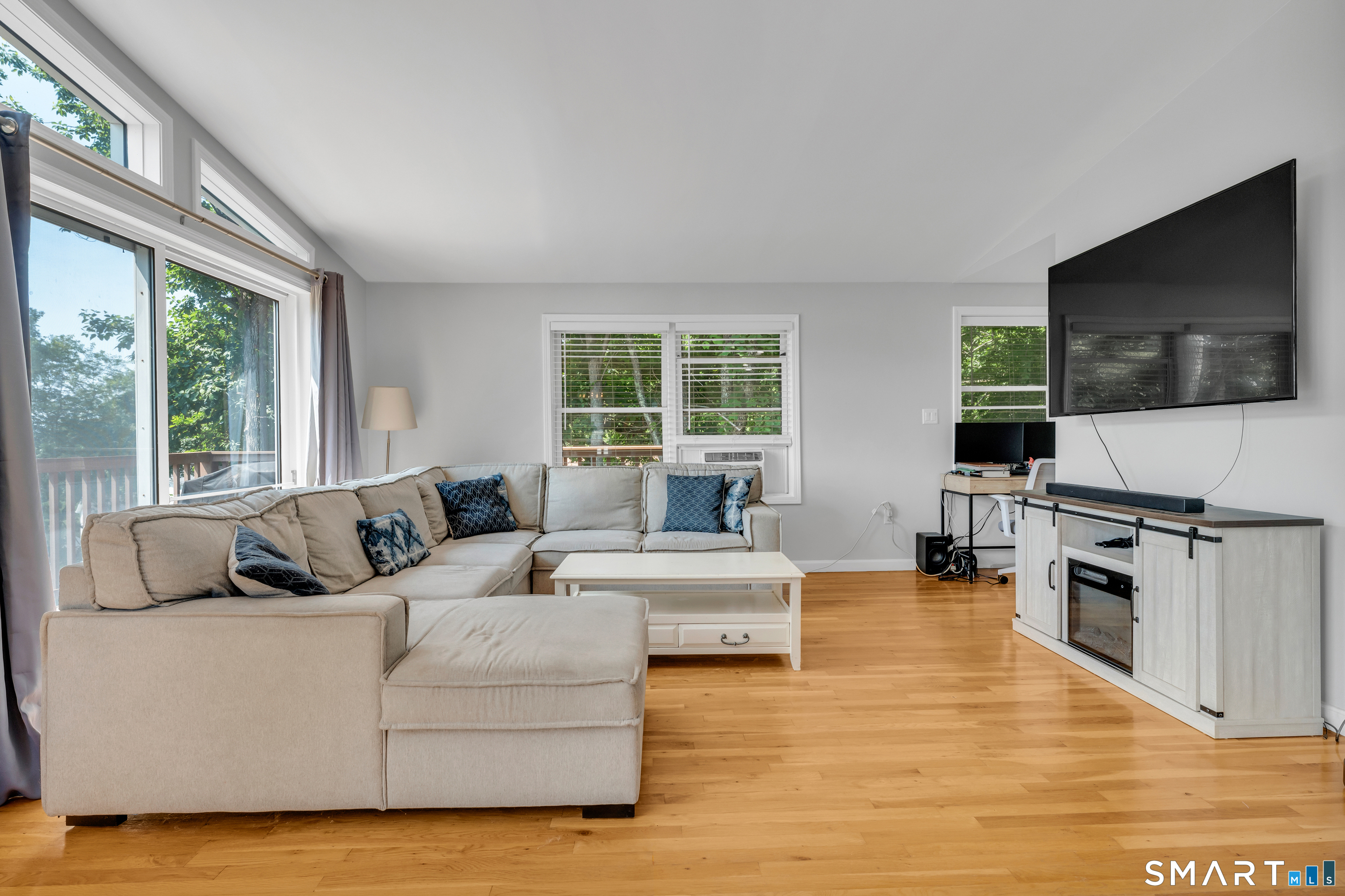 95 Crest Drive Groton CT 06355