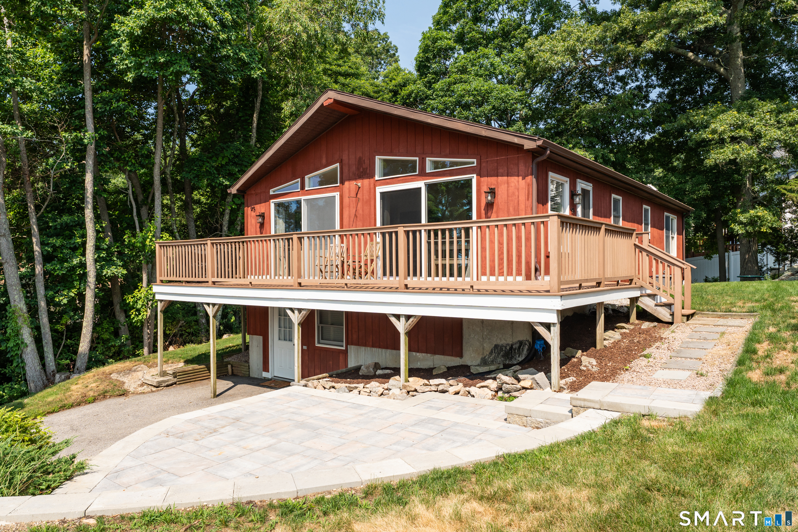 95 Crest Drive Groton CT 06355