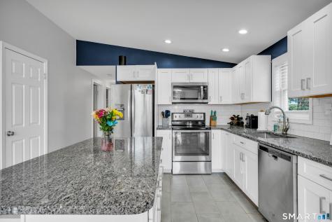 95 Crest Drive Groton CT 06355