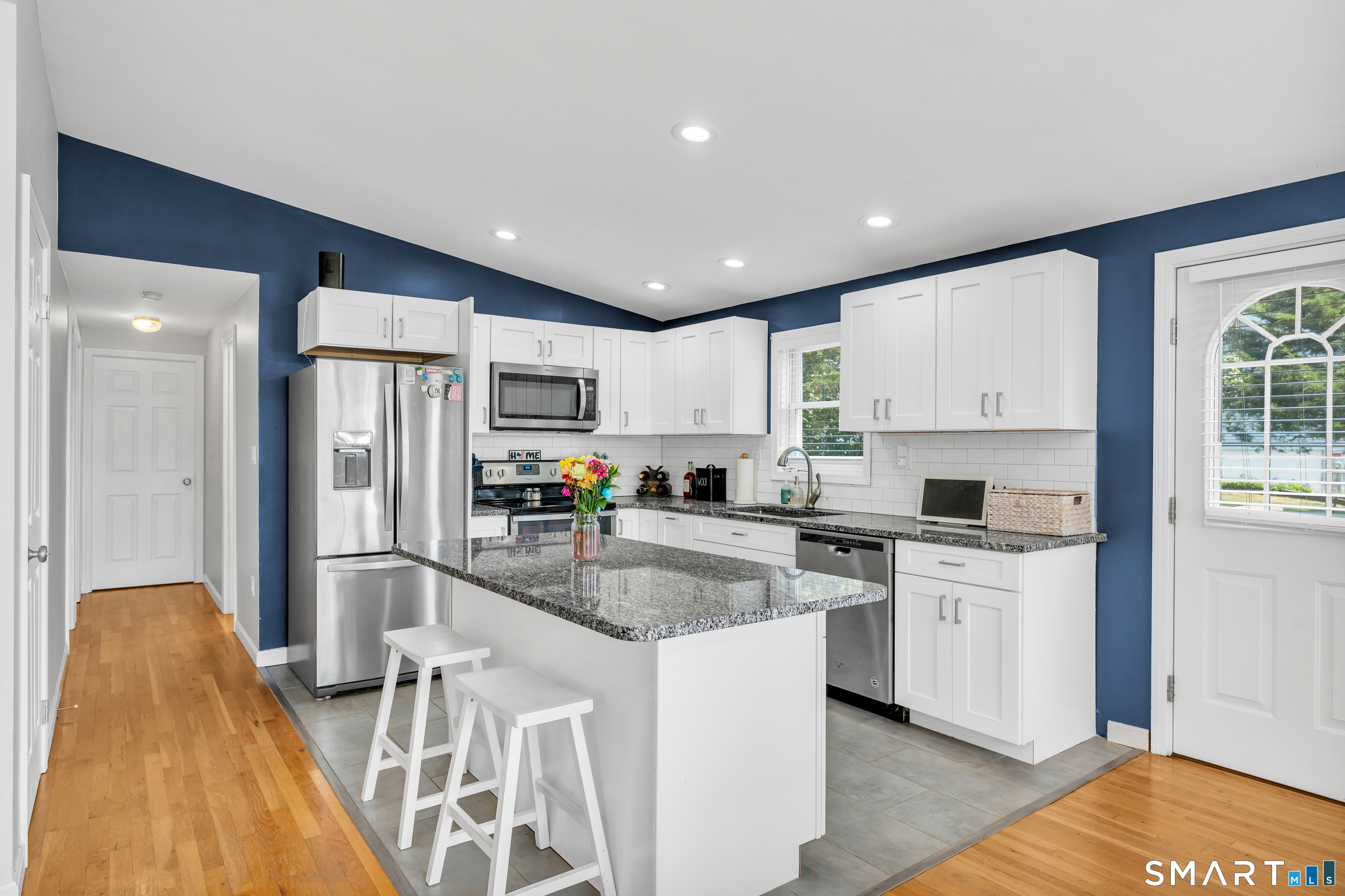95 Crest Drive Groton CT 06355