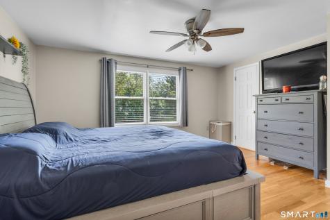 95 Crest Drive Groton CT 06355