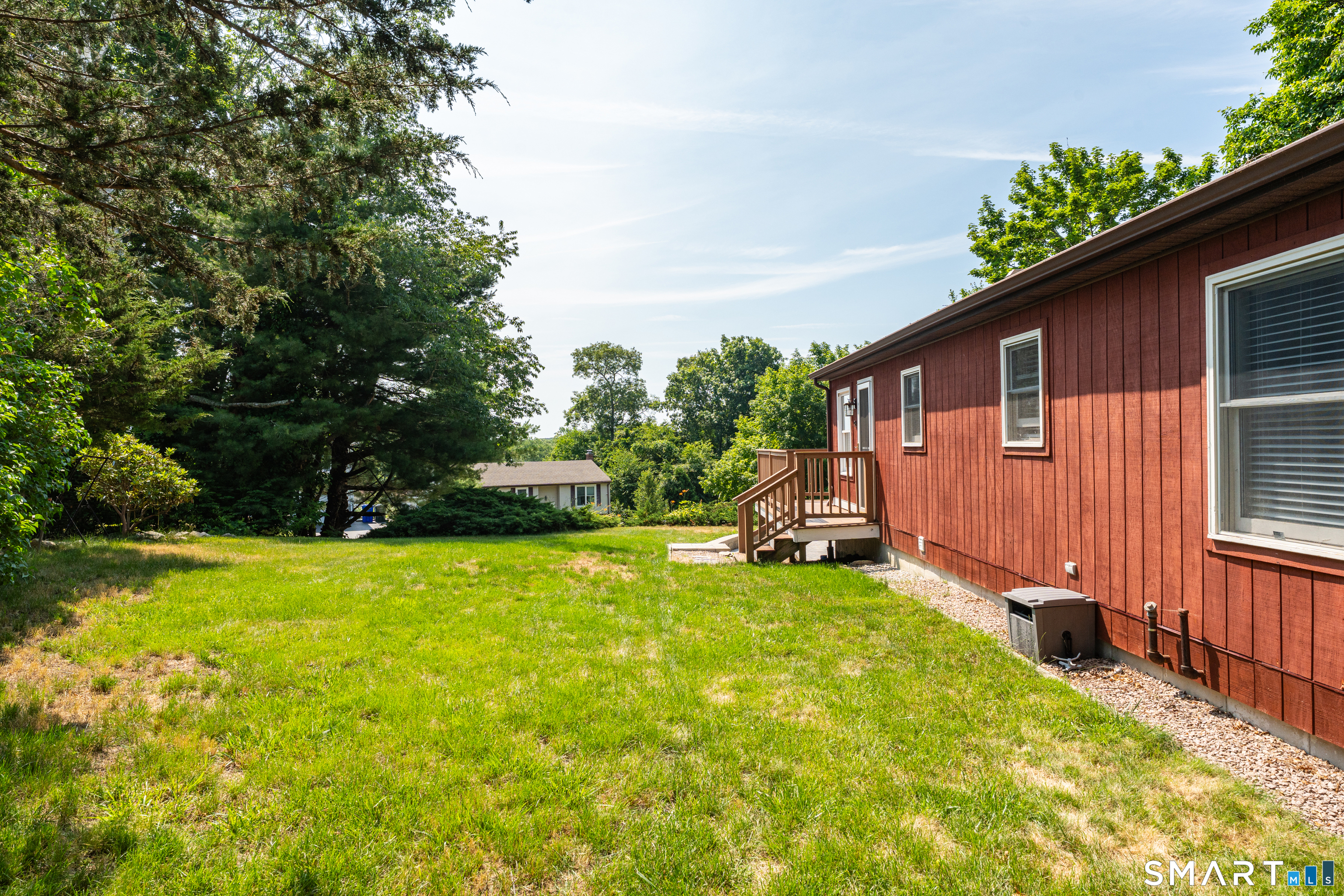 95 Crest Drive Groton CT 06355