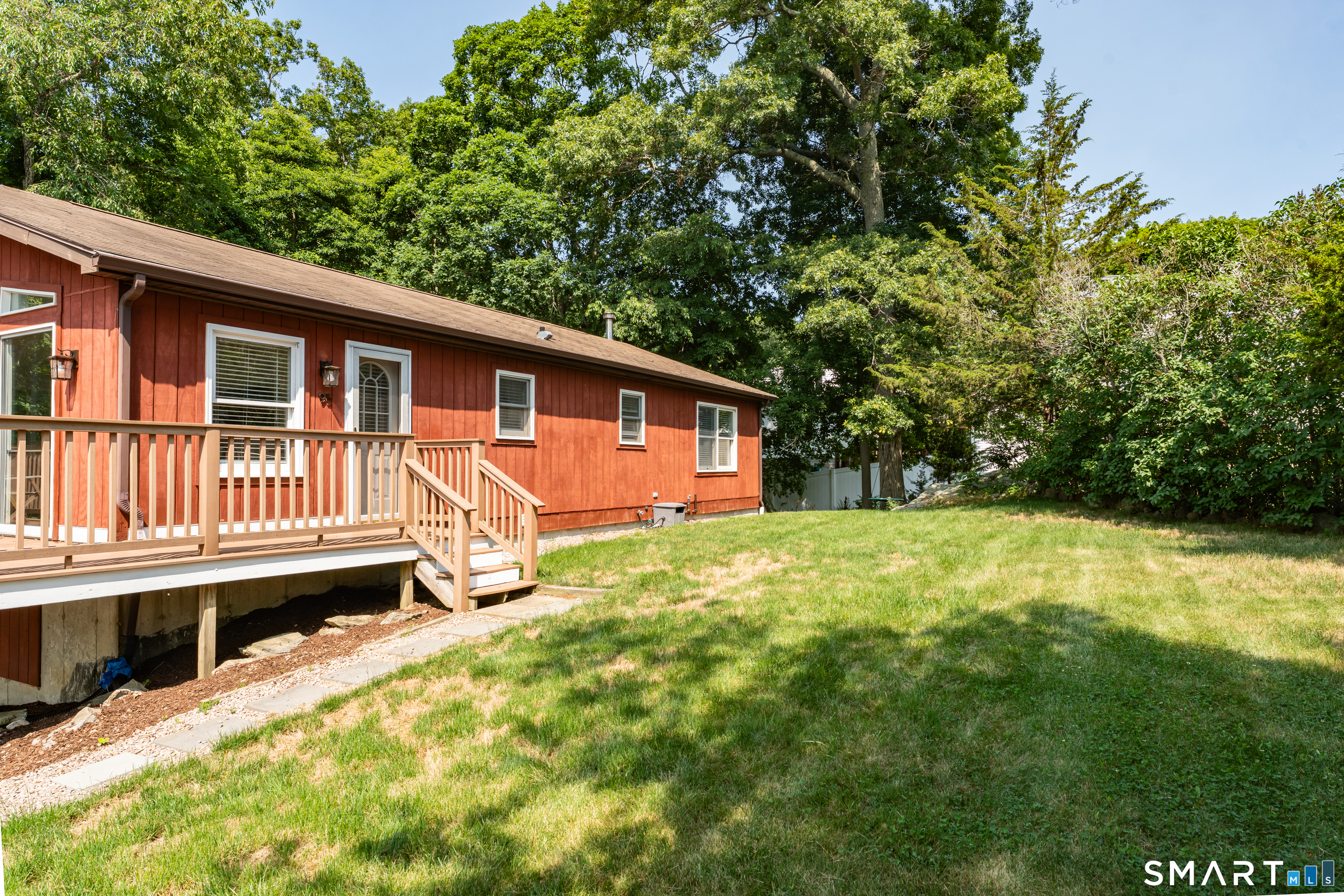 95 Crest Drive Groton CT 06355