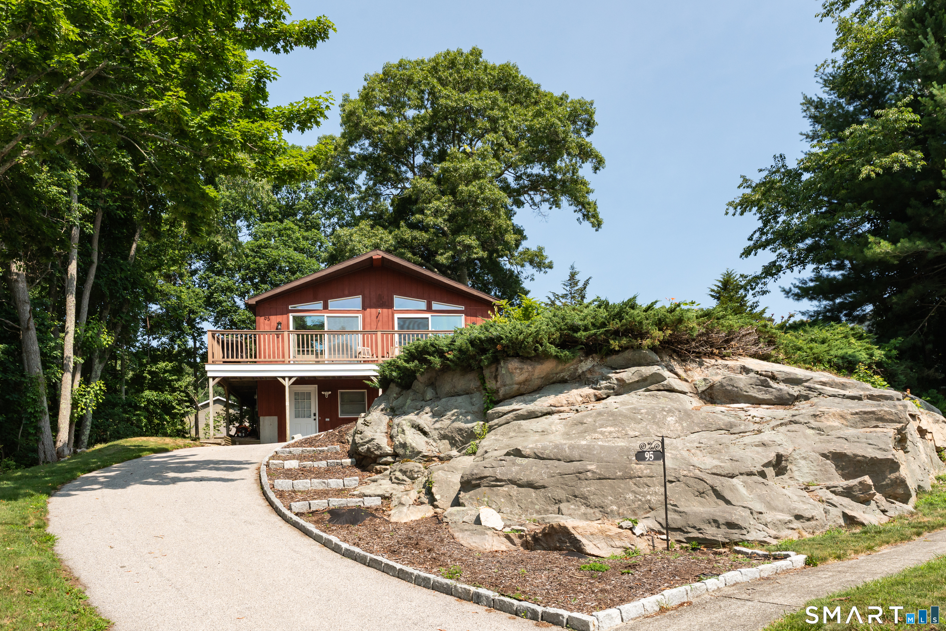 95 Crest Drive Groton CT 06355