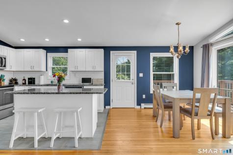 95 Crest Drive Groton CT 06355