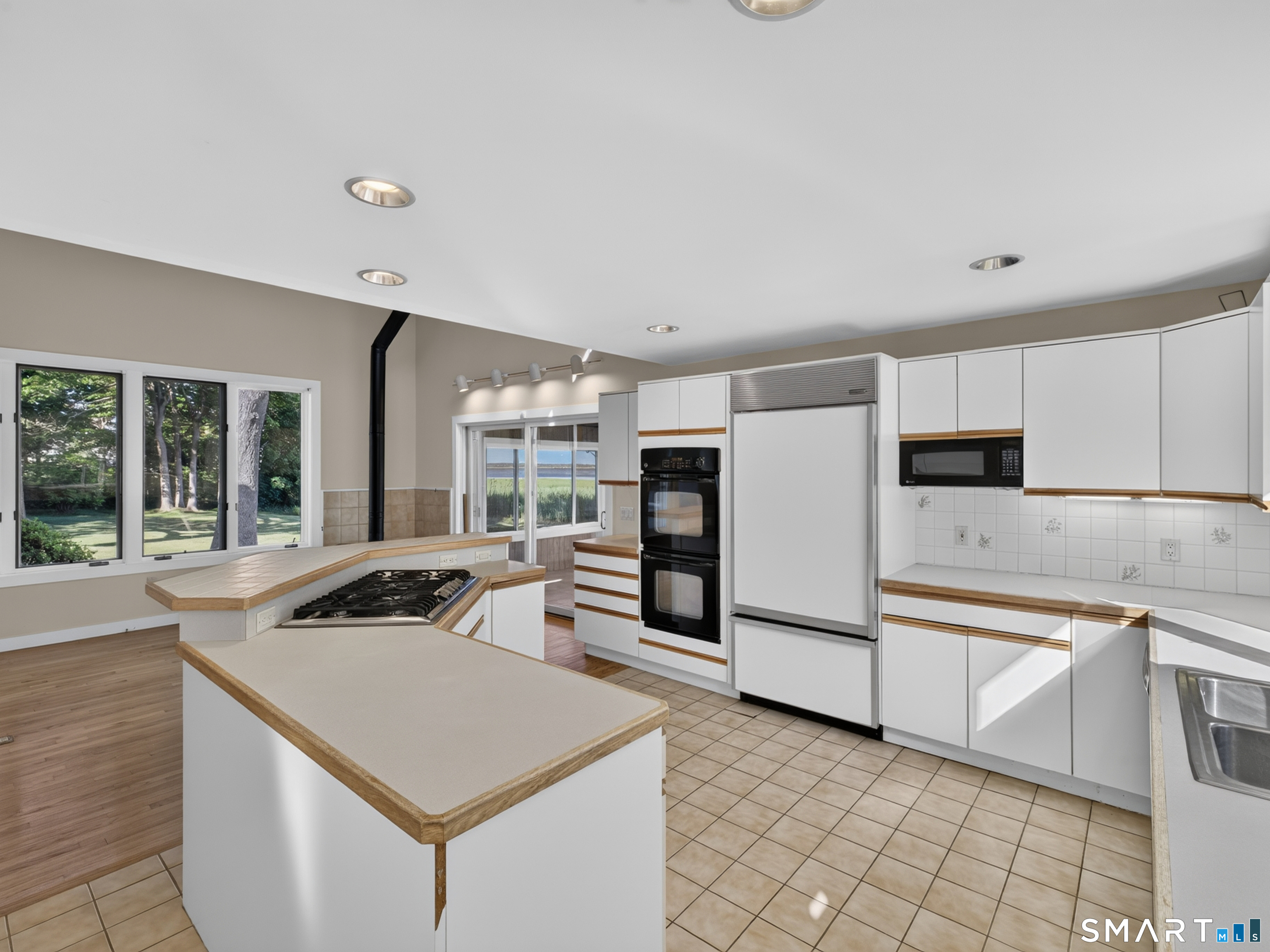 108 Maple Avenue Old Saybrook CT 06475