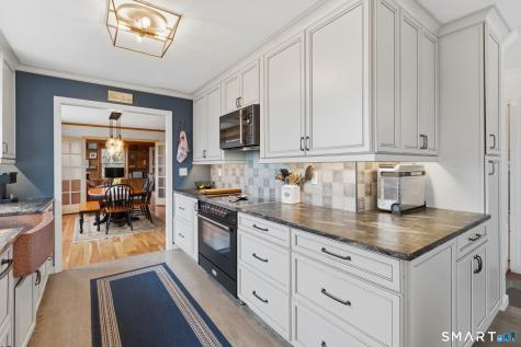 158 Westledge Road Simsbury CT 06092