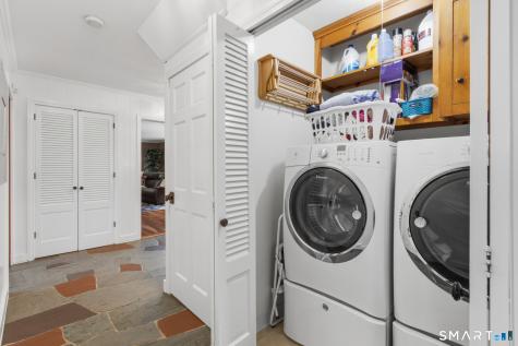 158 Westledge Road Simsbury CT 06092