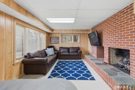 158 Westledge Road Simsbury CT 06092