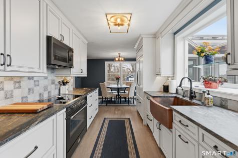 158 Westledge Road Simsbury CT 06092