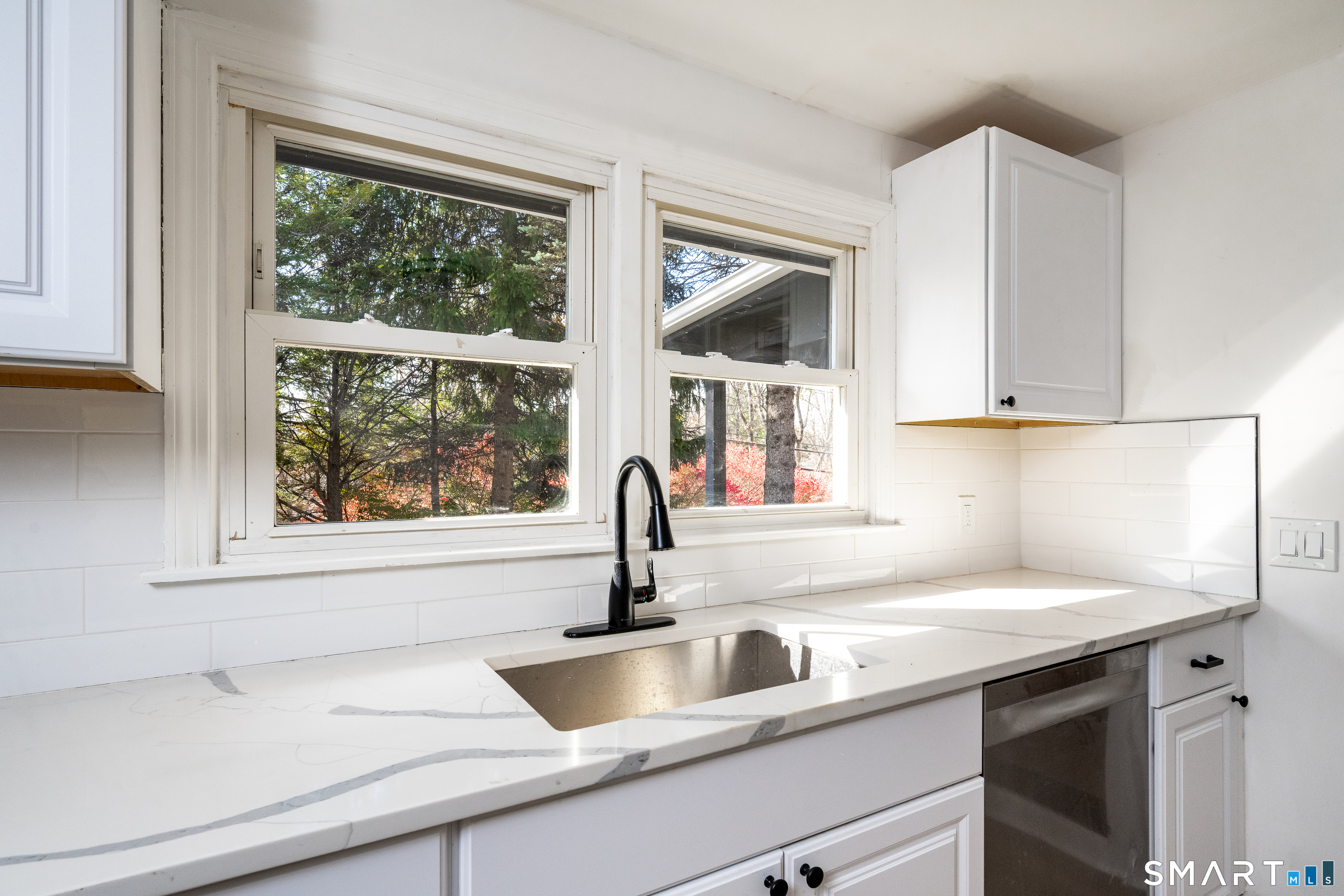 E. Main Street Canaan CT 06018