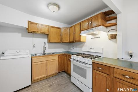 190 Mcgrath Court Stratford CT 06615