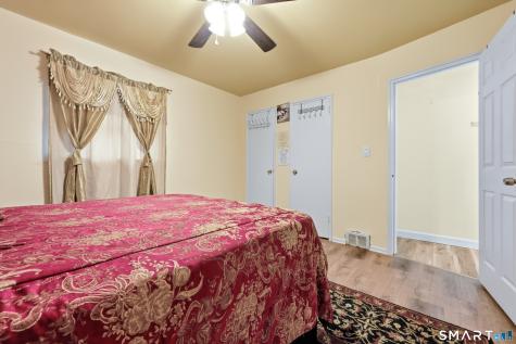 190 Mcgrath Court Stratford CT 06615