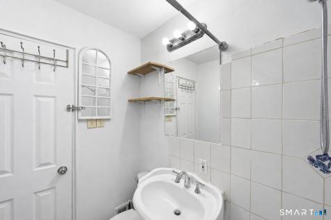 190 Mcgrath Court Stratford CT 06615