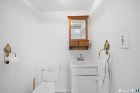190 Mcgrath Court Stratford CT 06615