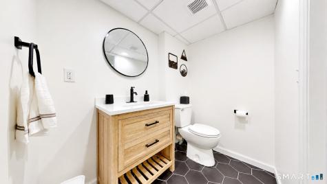 561 Wintergreen Avenue Hamden CT 06514