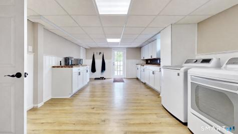 561 Wintergreen Avenue Hamden CT 06514