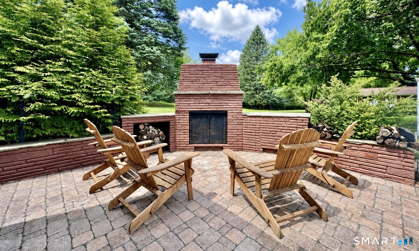 561 Wintergreen Avenue Hamden CT 06514