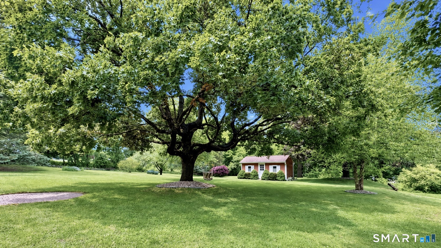 561 Wintergreen Avenue Hamden CT 06514