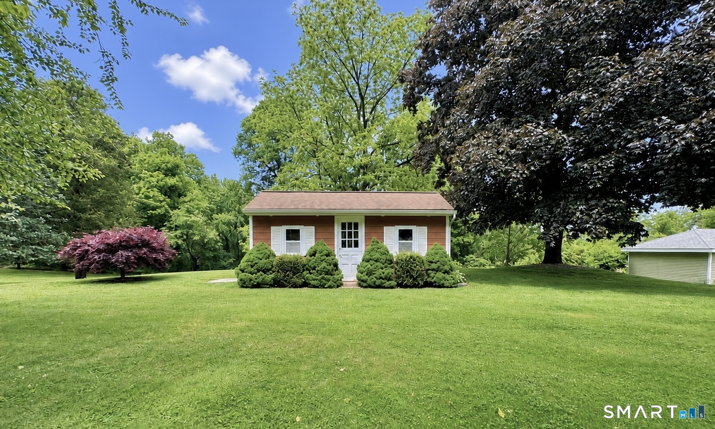 561 Wintergreen Avenue Hamden CT 06514