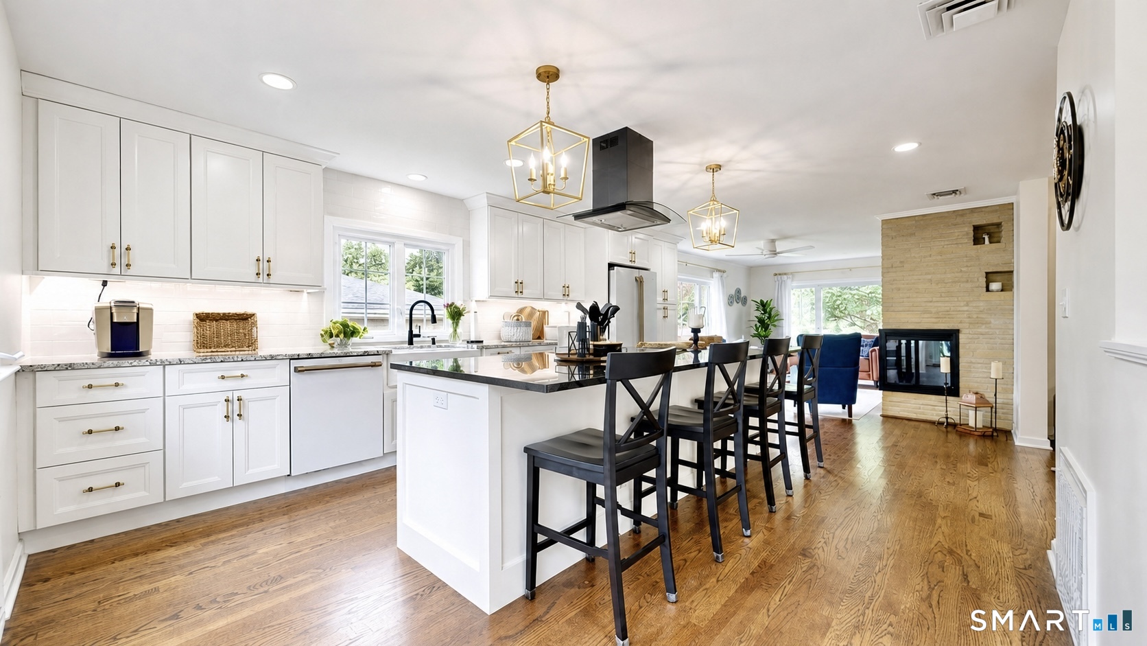 561 Wintergreen Avenue Hamden CT 06514
