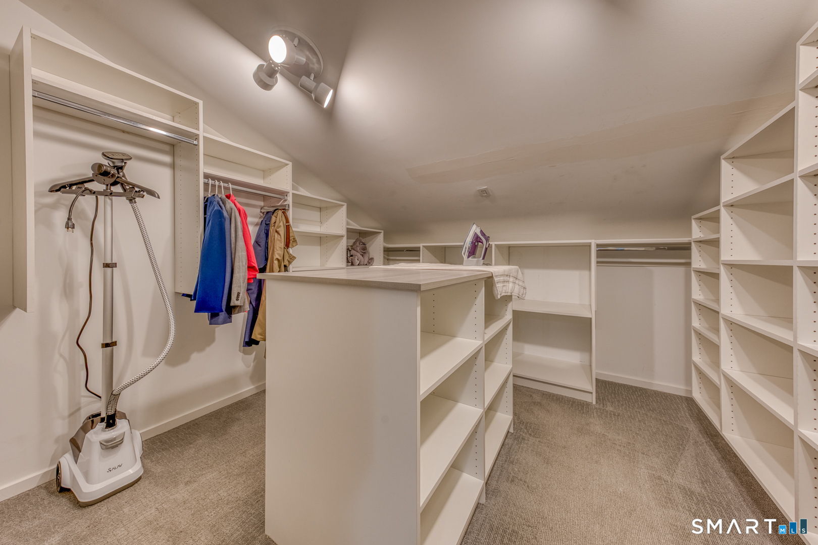 43 Hilldale Road West Hartford CT 06117