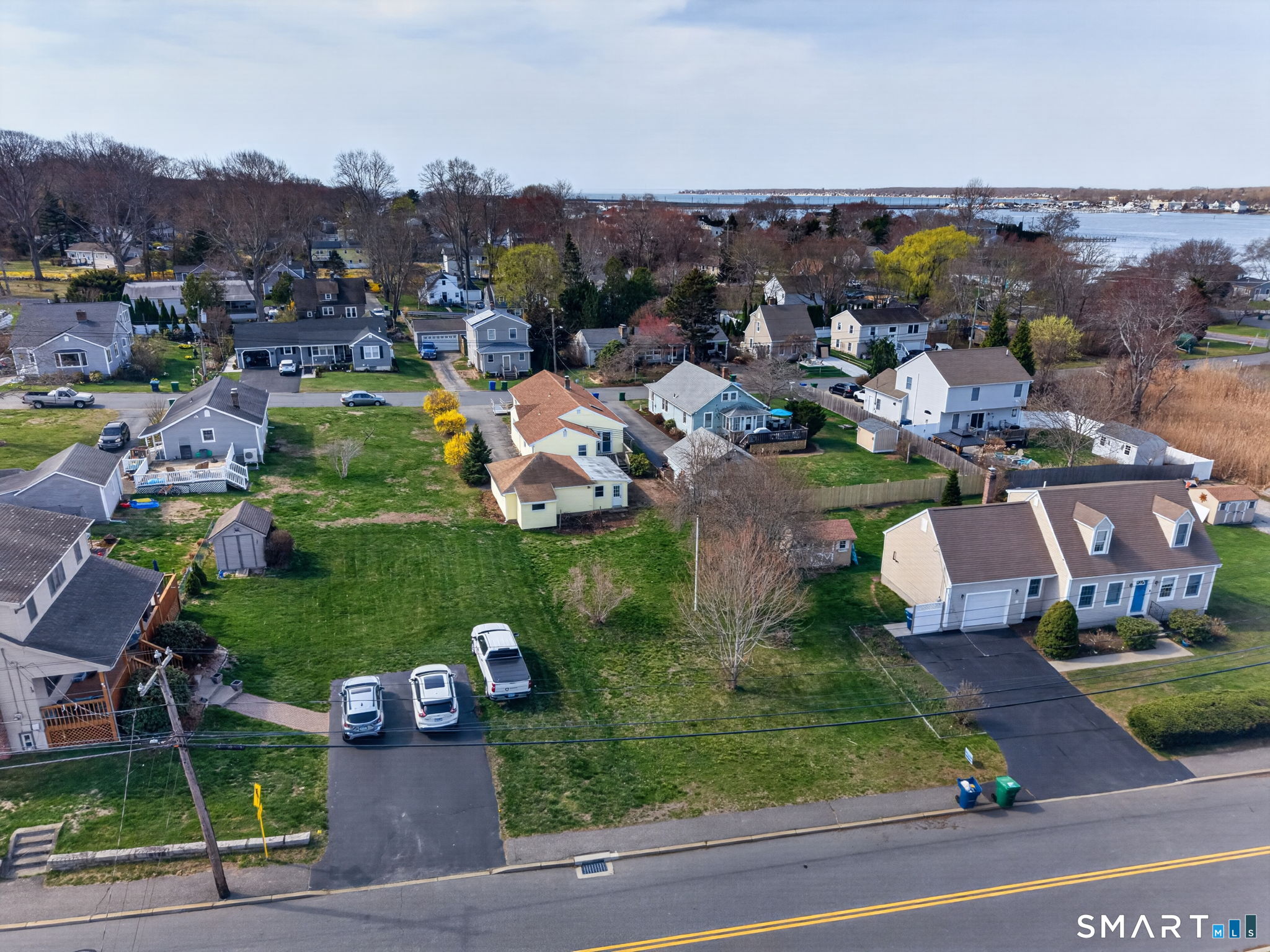 14 Second Avenue Waterford CT 06385