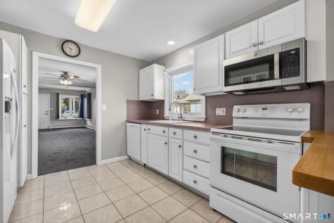 14 Second Avenue Waterford CT 06385