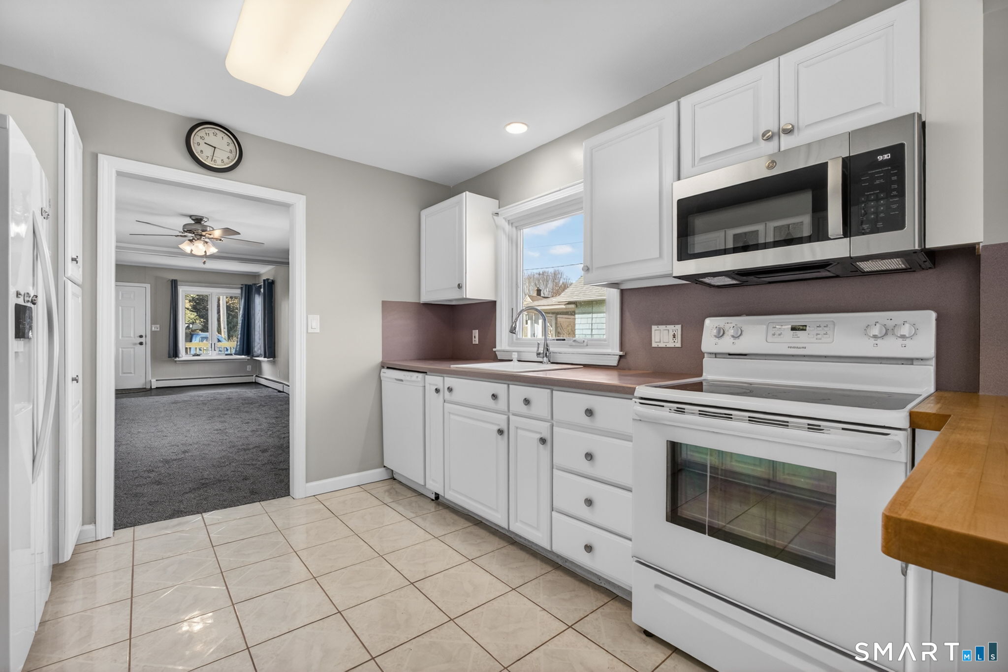 14 Second Avenue Waterford CT 06385