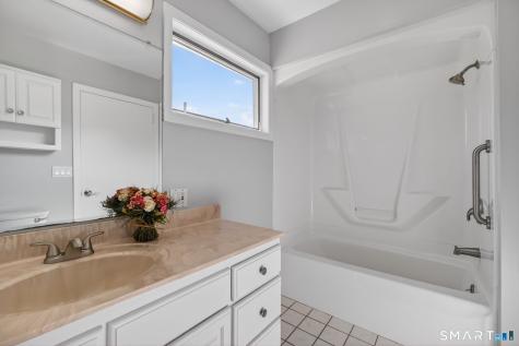 14 Second Avenue Waterford CT 06385
