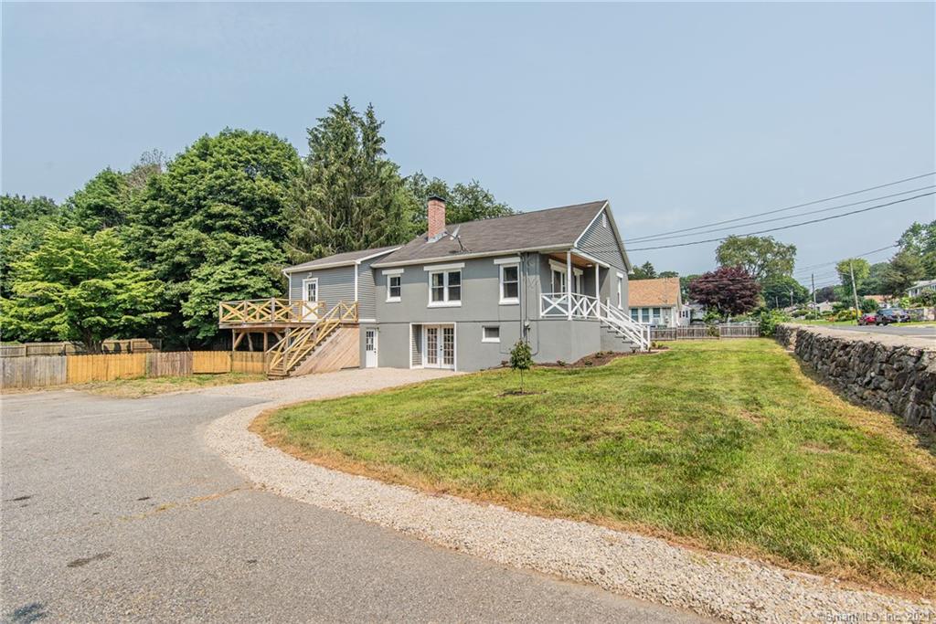 31 Vivian Street Waterford CT 06385