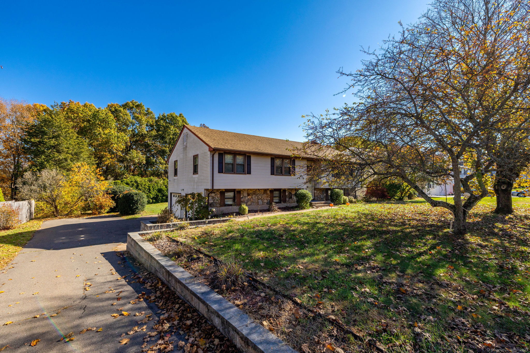 214 Valley View Road Manchester CT 06040