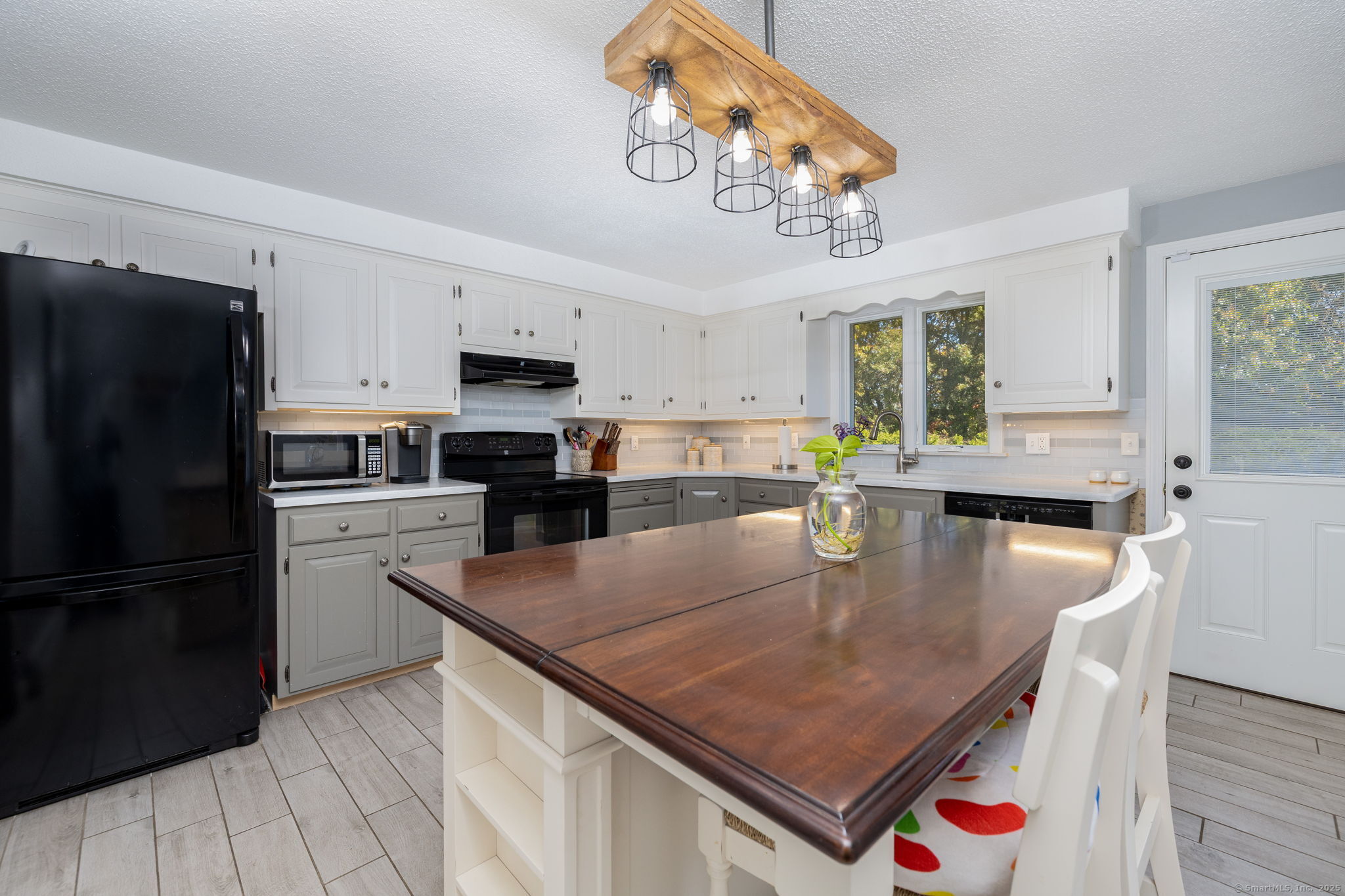 214 Valley View Road Manchester CT 06040