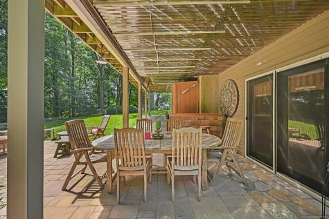 75 Saint Johns Road Ridgefield CT 06877