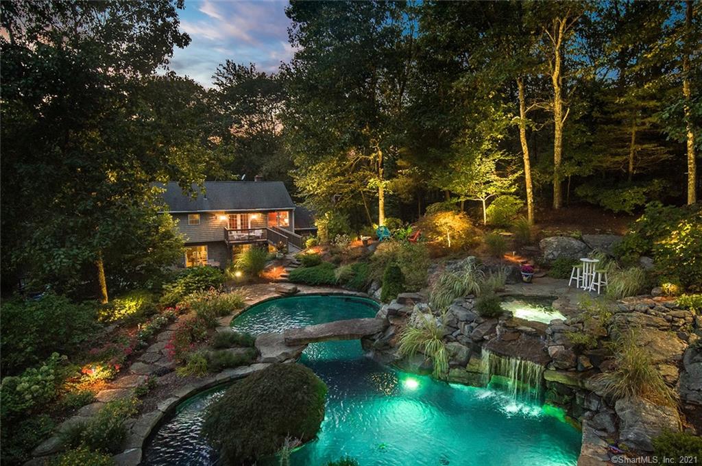 12 Applegate Lane Monroe CT 06468