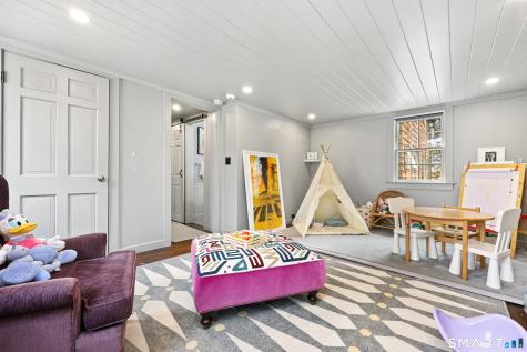 151 Skunk Lane Wilton CT 06897
