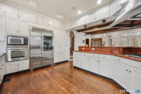 151 Skunk Lane Wilton CT 06897