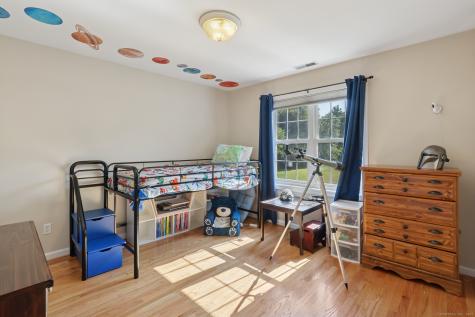 247 Old Farms Road Simsbury CT 06070