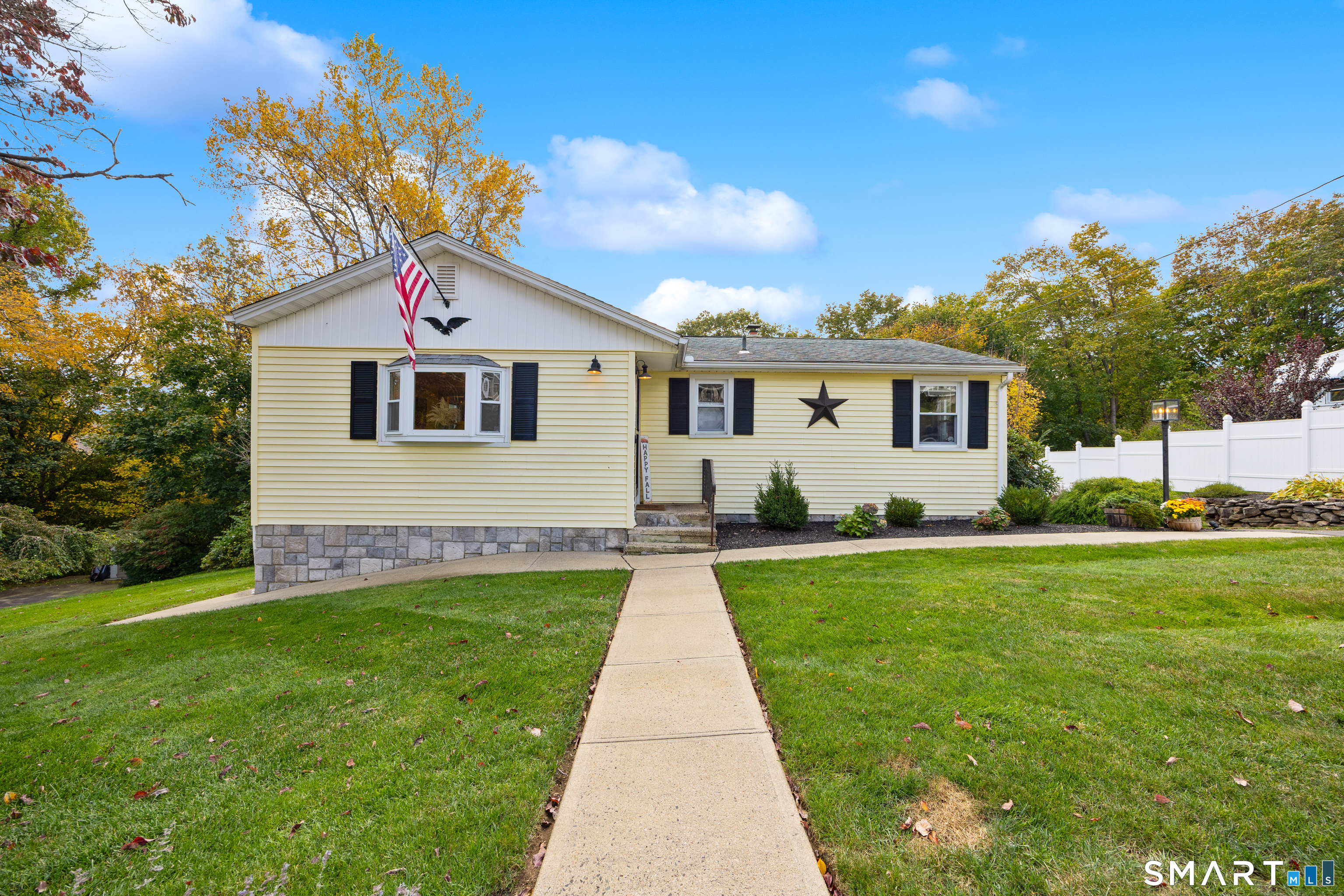 16 Paramount Drive Seymour CT 06483