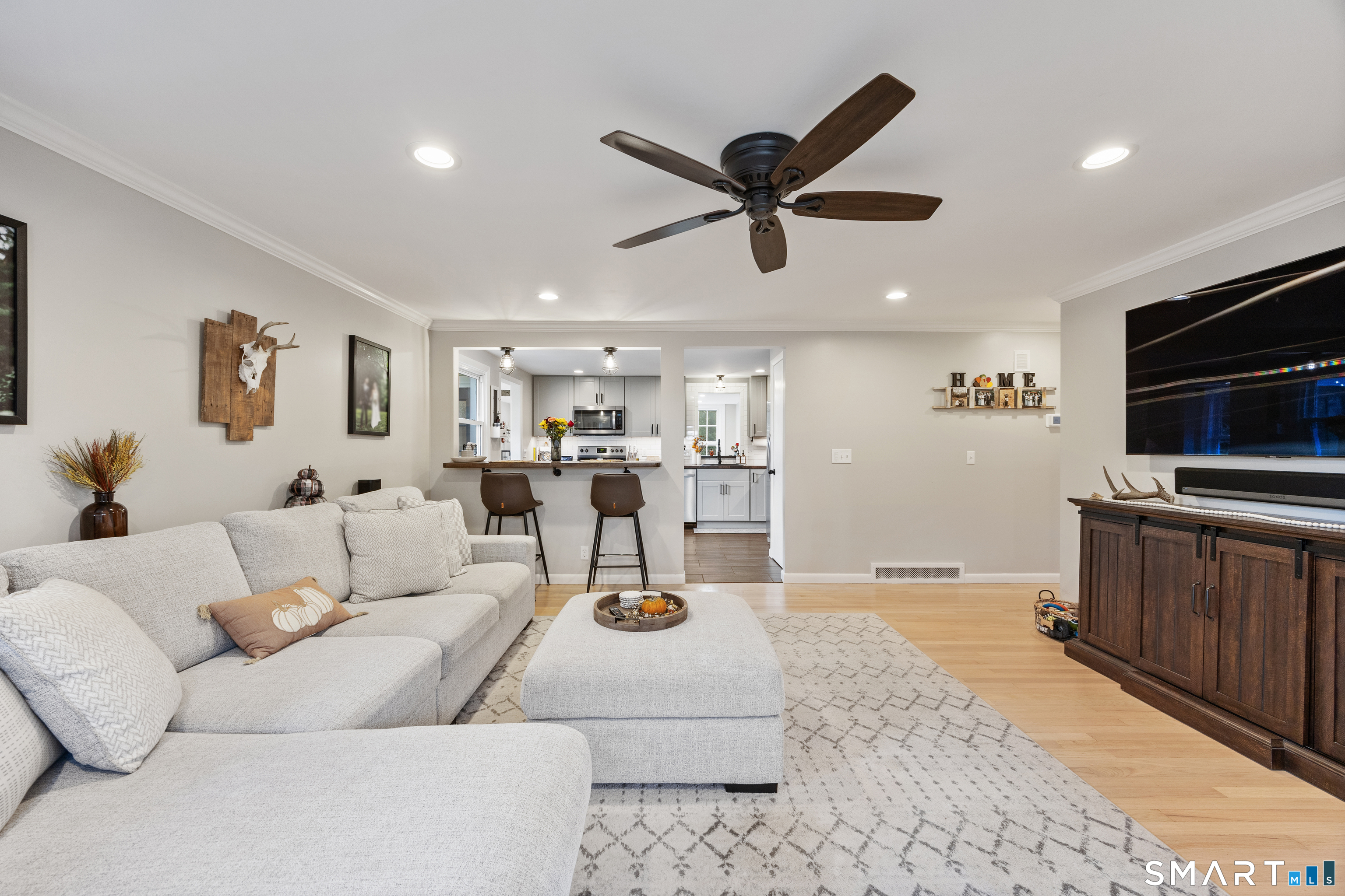 16 Paramount Drive Seymour CT 06483