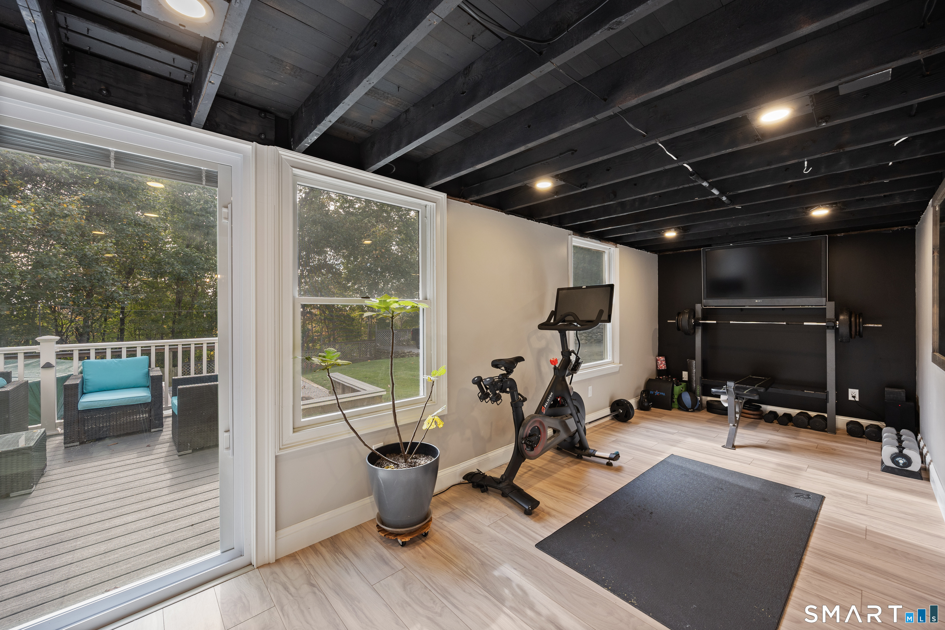 16 Paramount Drive Seymour CT 06483