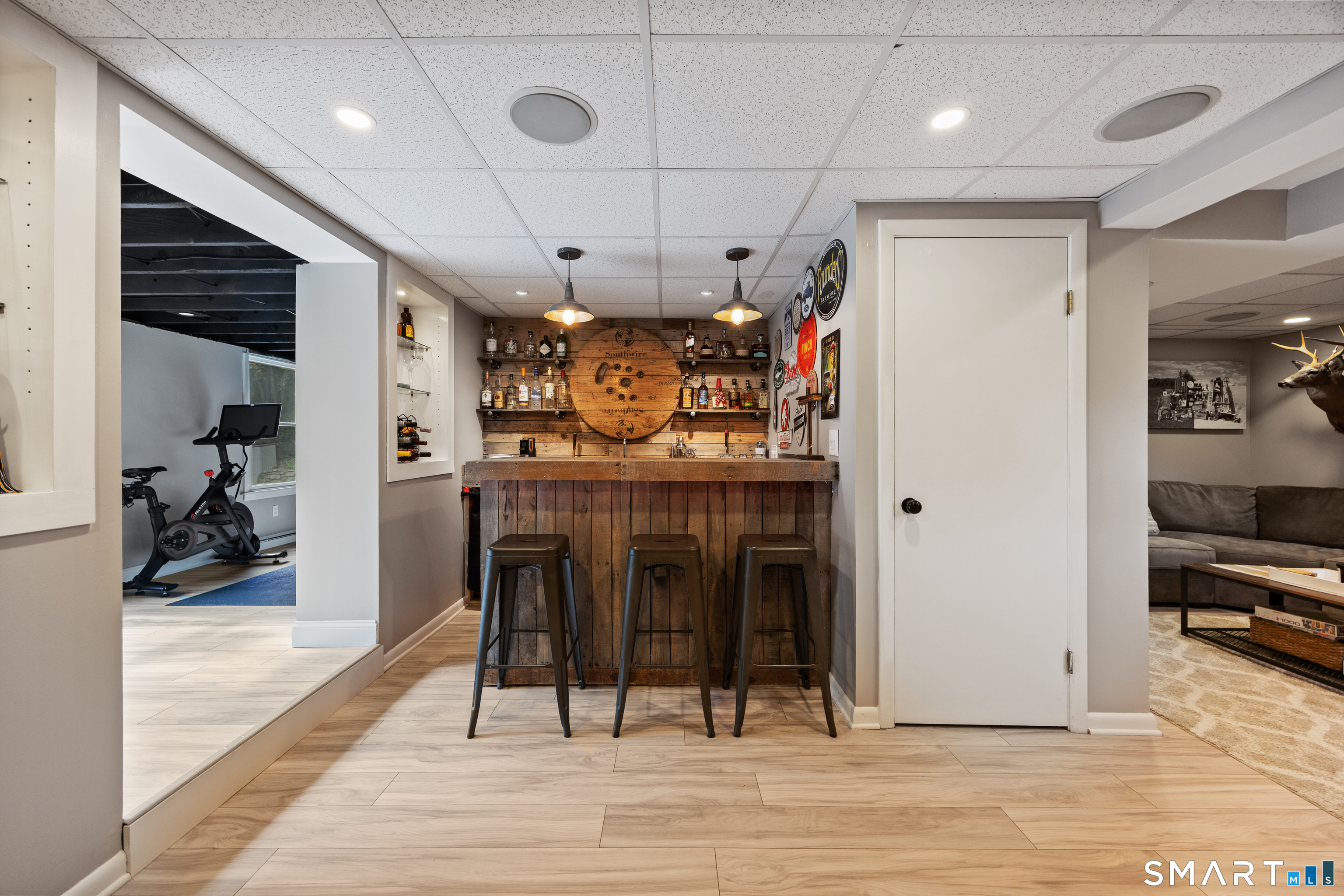16 Paramount Drive Seymour CT 06483