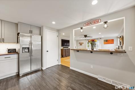 16 Paramount Drive Seymour CT 06483