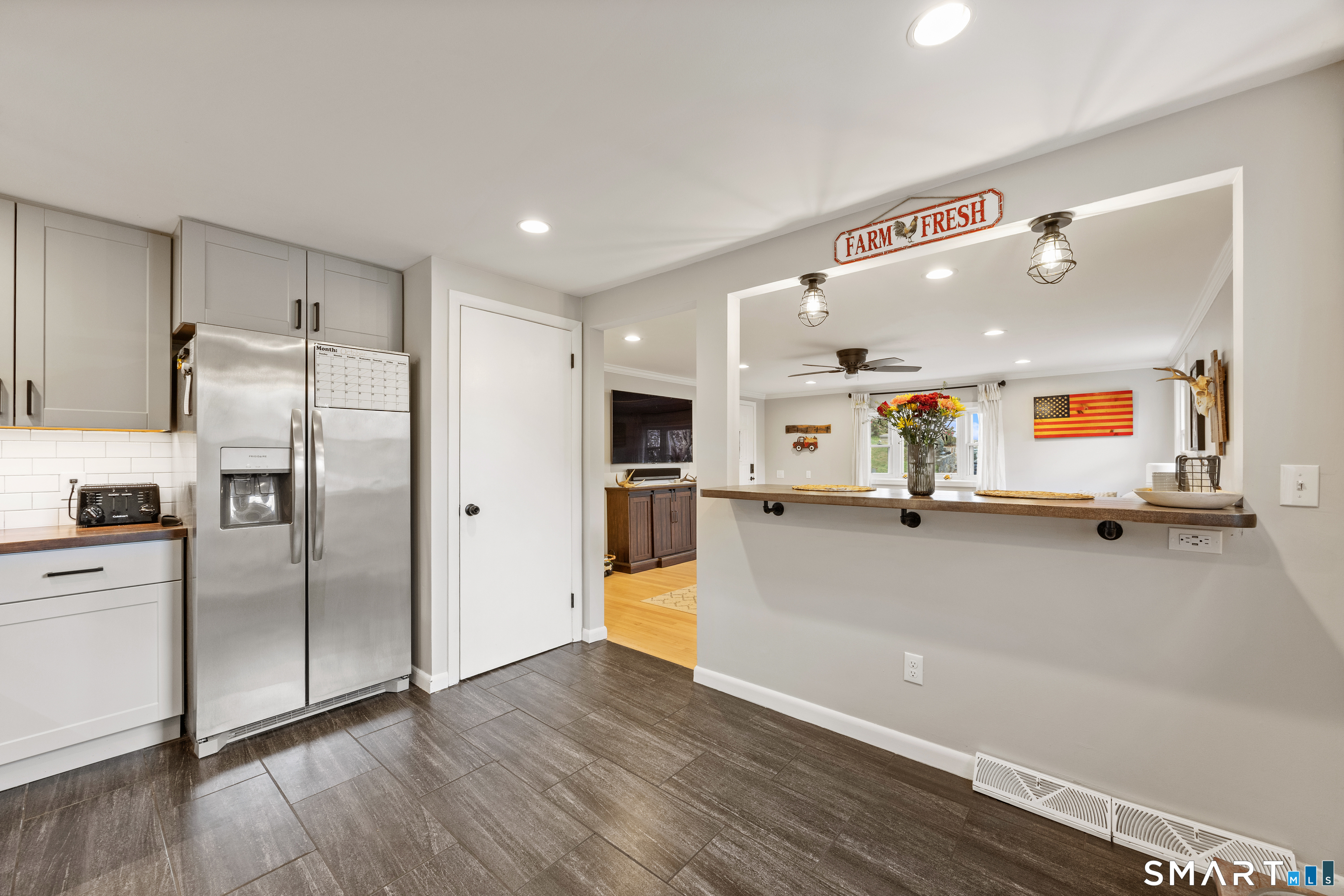 16 Paramount Drive Seymour CT 06483