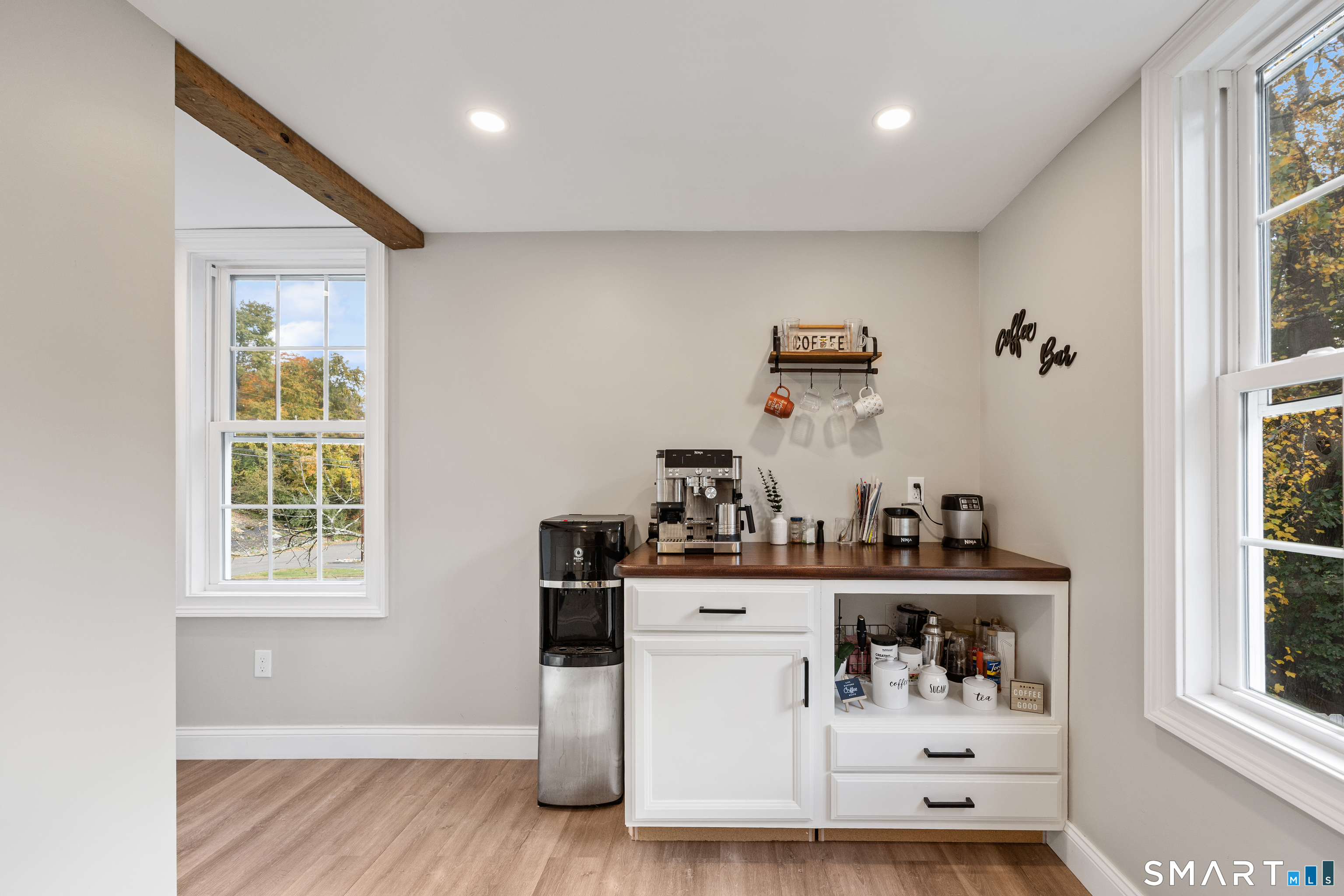 16 Paramount Drive Seymour CT 06483