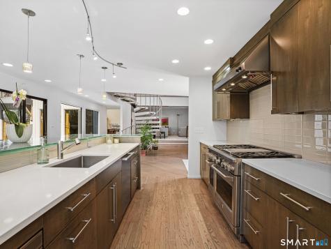 66 Dogwood Lane Trumbull CT 06611